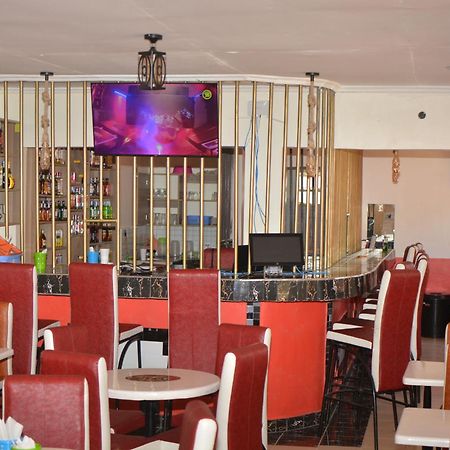 The Farm Bar And Restaurant Hotel Kakamega Bagian luar foto