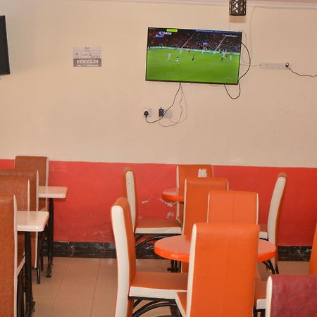 The Farm Bar And Restaurant Hotel Kakamega Bagian luar foto
