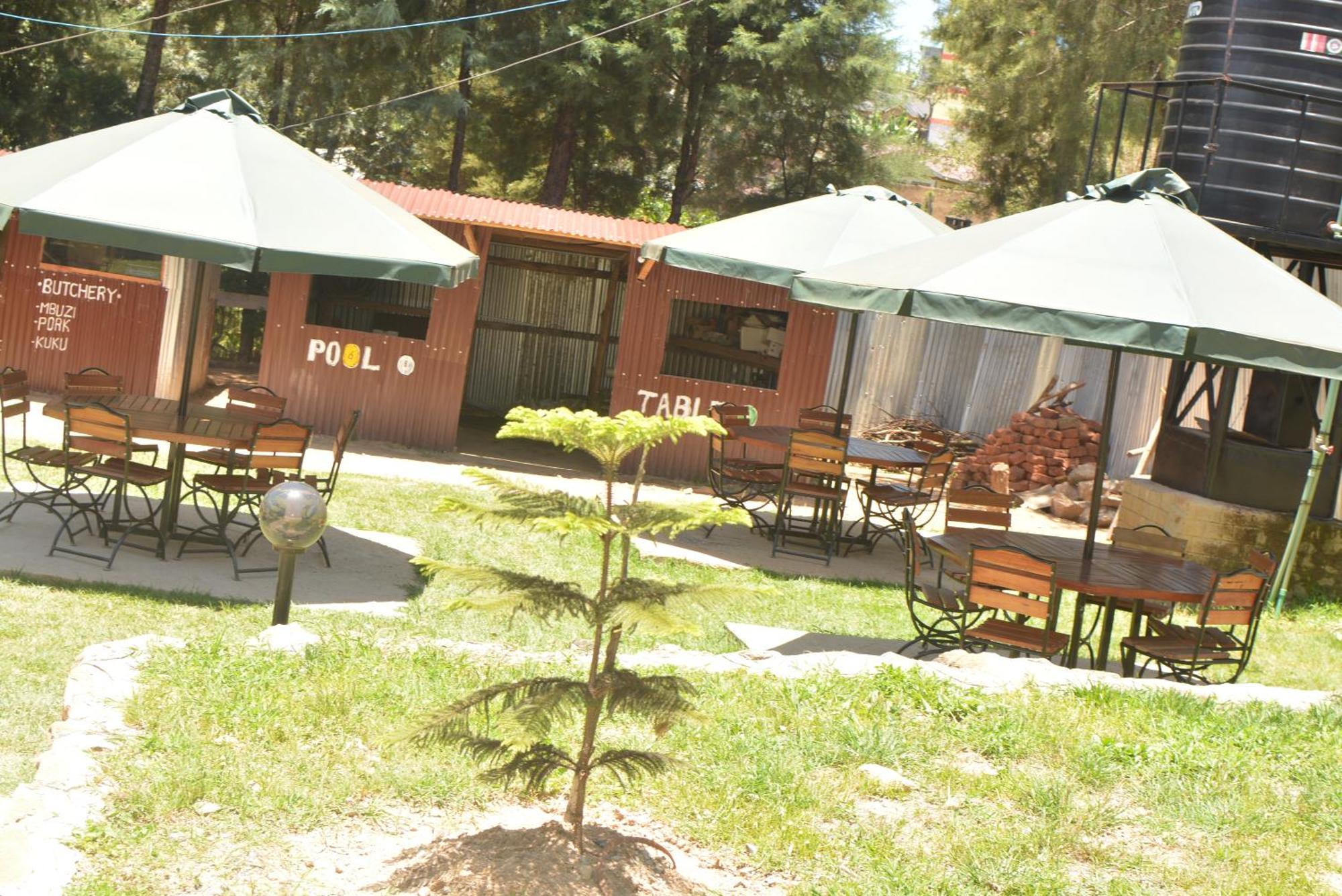 The Farm Bar And Restaurant Hotel Kakamega Bagian luar foto